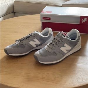 NEVER WORN NEW BALANCE CLASSICS